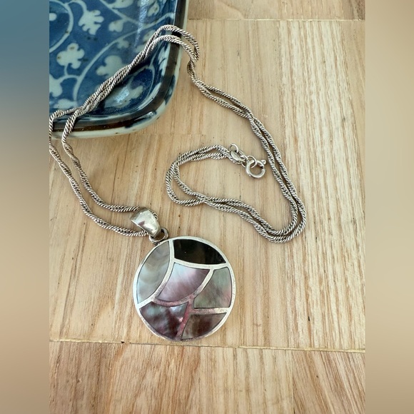 Vintage 925 Sterling silver shell abalone mosaic pendant necklace - Picture 2 of 10